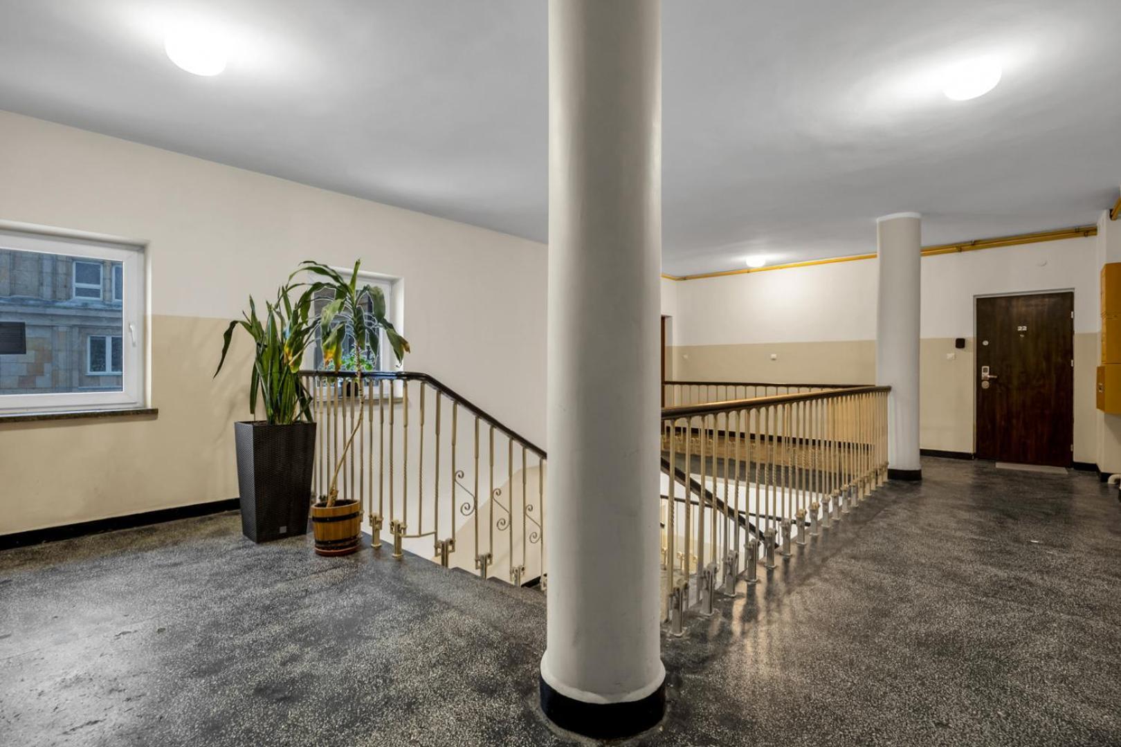 Metro Politechnika 3-Bedroom Apartment 바르샤바 외부 사진