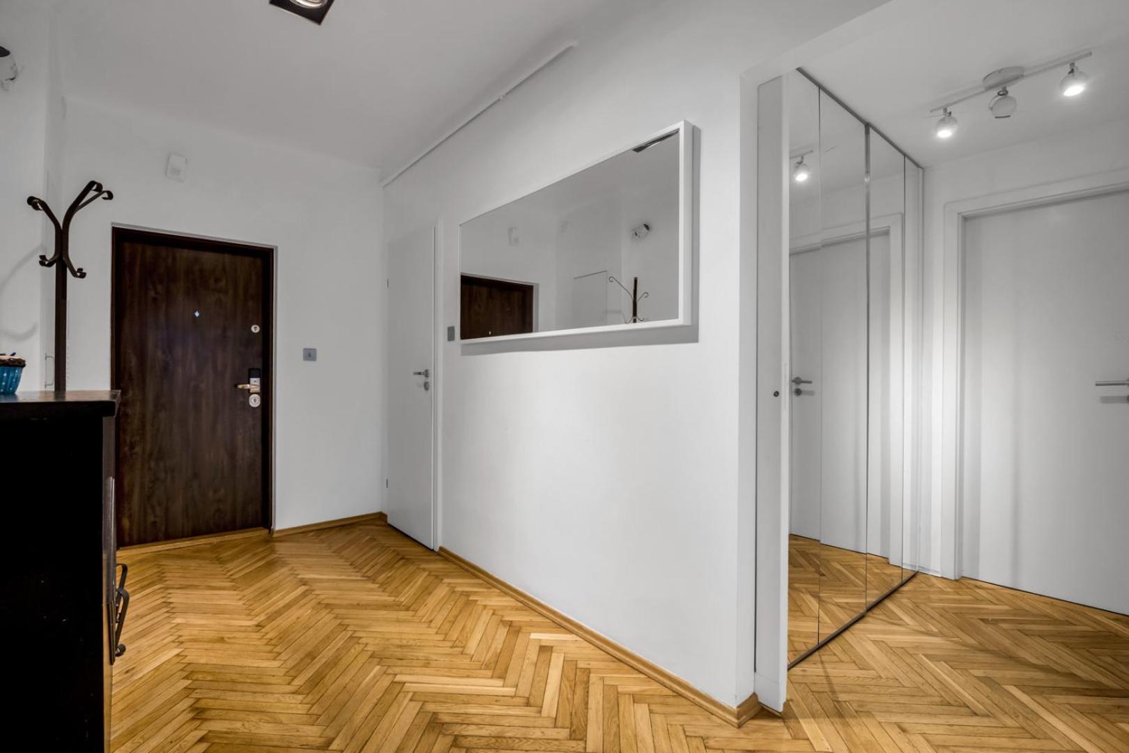 Metro Politechnika 3-Bedroom Apartment 바르샤바 외부 사진
